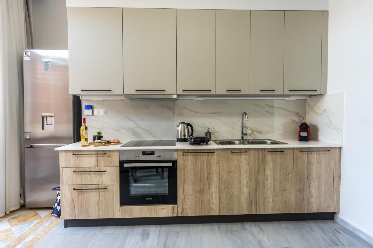 Kelaya Luxury Apartment Goúrnes