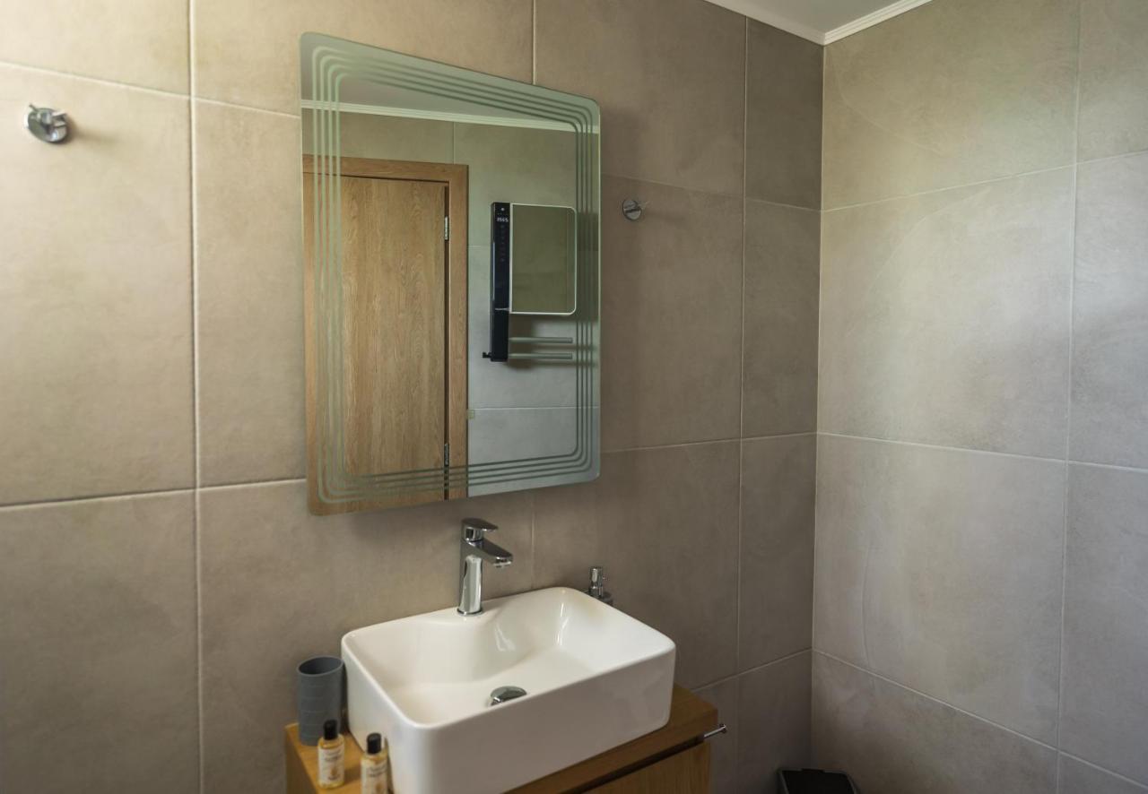 Kelaya Luxury Goúrnes